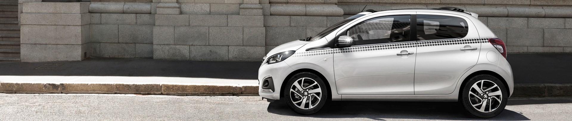 2015_peugeot_108_8_1920x1080.jpg